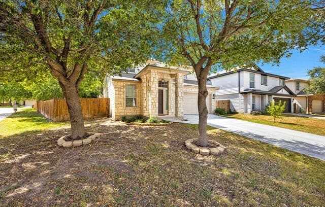 rental at 439  Dandelion Bnd in San Antonio, TX — photo 2