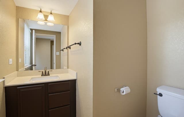 rental at 9115  Summit Lk in San Antonio, TX — photo 2