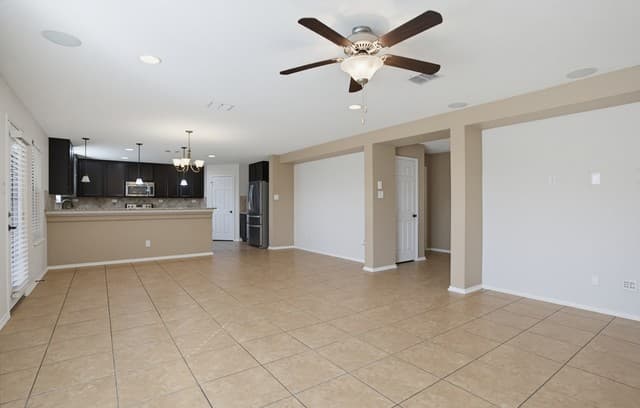 rental at 9115  Summit Lk in San Antonio, TX — photo 5