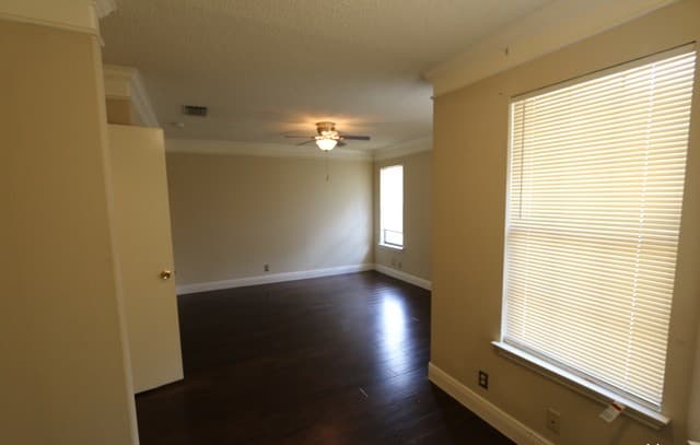 rental at 25114  Summit Crk in San Antonio, TX — photo 3