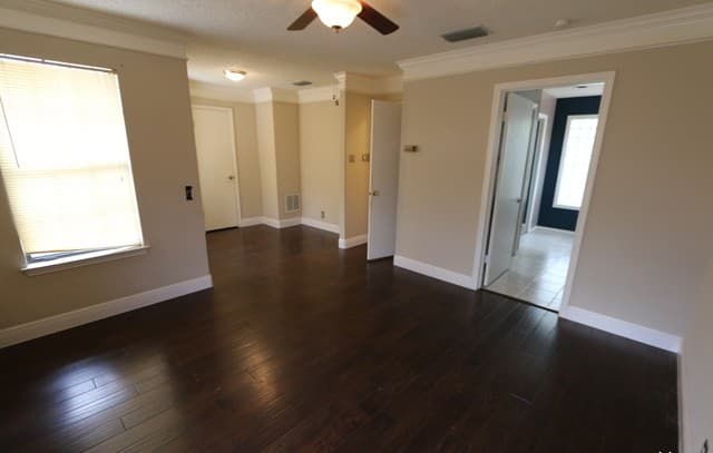 rental at 25114  Summit Crk in San Antonio, TX — photo 4