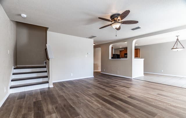 rental at 6538  Poseidon Way in Converse, TX — photo 3