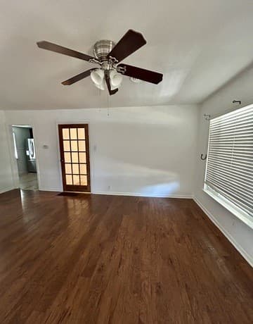 rental at 826  Pennystone Ave in San Antonio, TX — photo 3