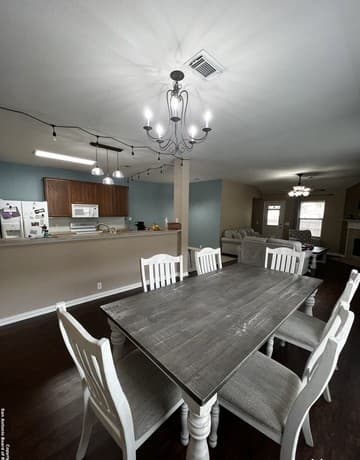 rental at 4010  Canyon Pkwy in San Antonio, TX — photo 1
