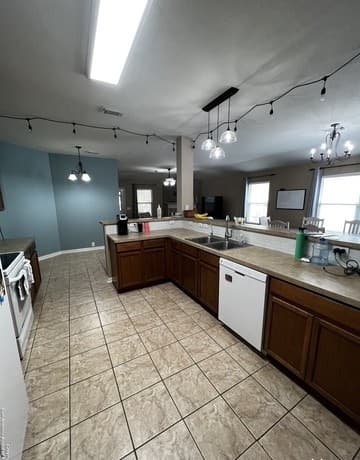 rental at 4010  Canyon Pkwy in San Antonio, TX — photo 5