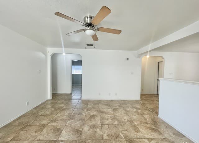 rental at 25347  Longbranch Run in San Antonio, TX — photo 3