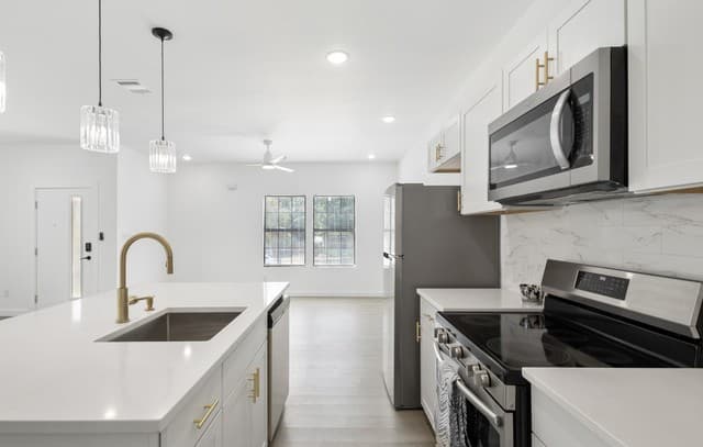 rental at 829  Kayton Ave in San Antonio, TX — photo 4