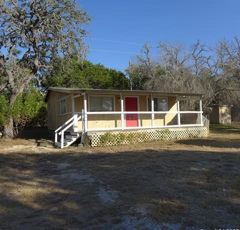rental at 50140  A-e Interstate 10 Unit D in Comfort, TX — photo 1