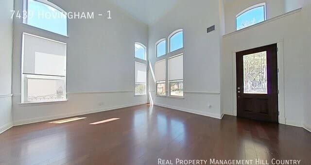 rental at 7439  Hovingham in San Antonio, TX — photo 5