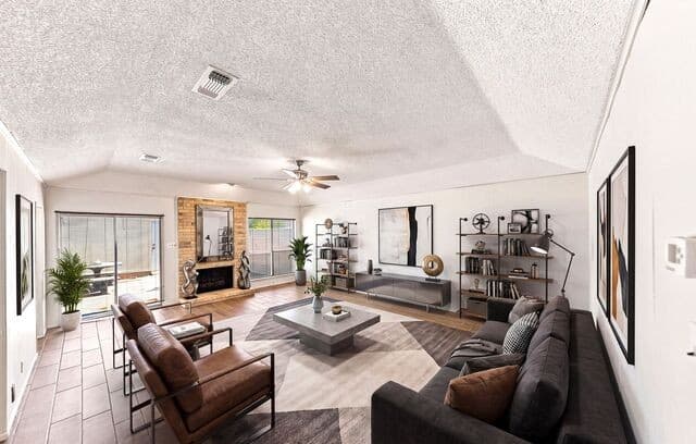 rental at 5817  Royal Clb in San Antonio, TX — photo 2