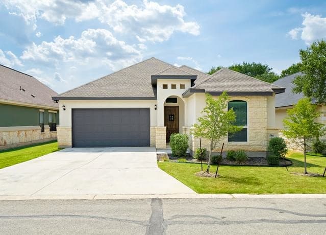 rental at 530  Carriage House Unit 42 in Spring Branch, TX — photo 1