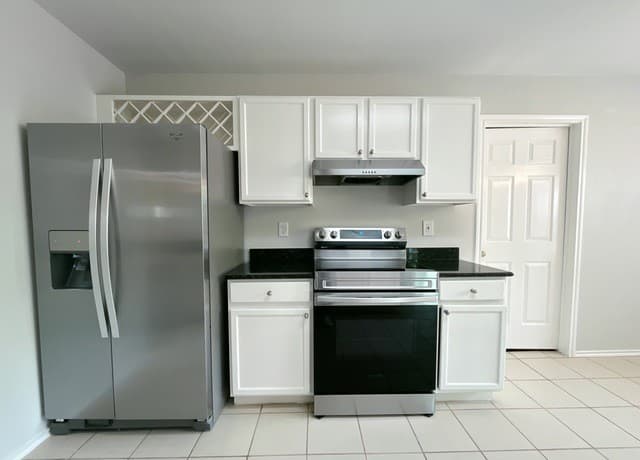 rental at 9507  Summerbrook in San Antonio, TX — photo 3