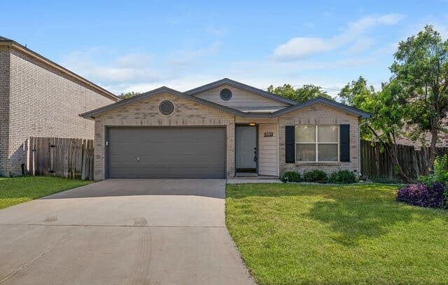 rental at 9038  Roquefort in San Antonio, TX — photo 1
