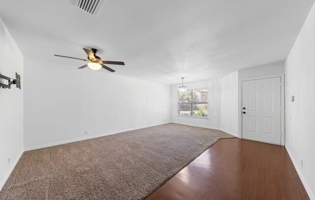 rental at 9038  Roquefort in San Antonio, TX — photo 5