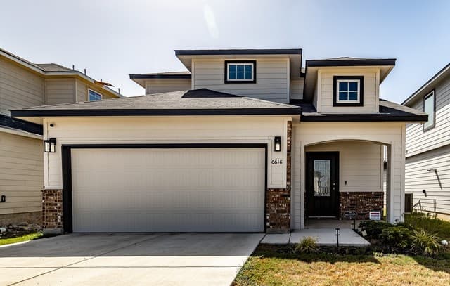 rental at 6618  Cibolo Spgs in Converse, TX — photo 1