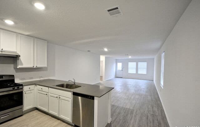 rental at 1607  Knoll Rdg in New Braunfels, TX — photo 5