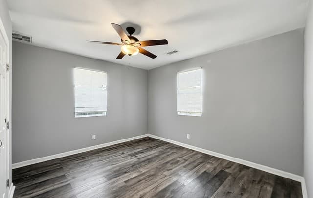 rental at 322  Indiana St in San Antonio, TX — photo 4