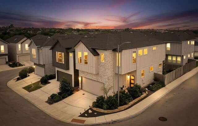 rental at 8851  Oakland Rd Unit UNIT 61 in San Antonio, TX — photo 3