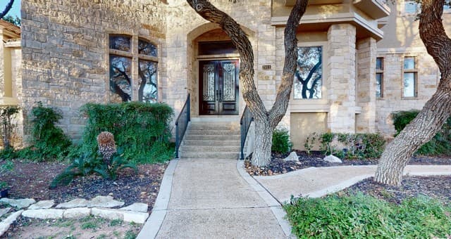 rental at 2011  My Anns Hl in San Antonio, TX — photo 4