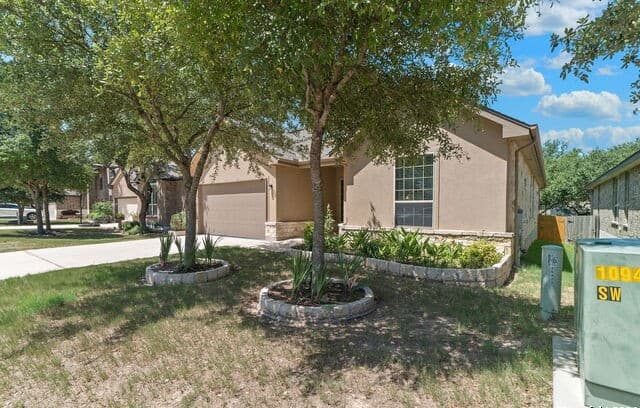 rental at 26923  Camellia Trce in Boerne, TX — photo 3