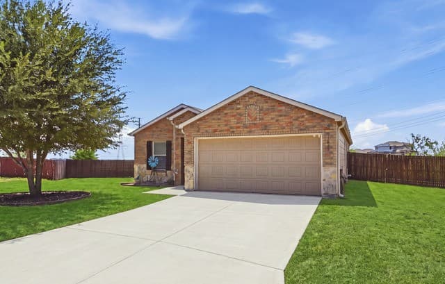 rental at 11023  Rosin Jaw Trl in San Antonio, TX — photo 2