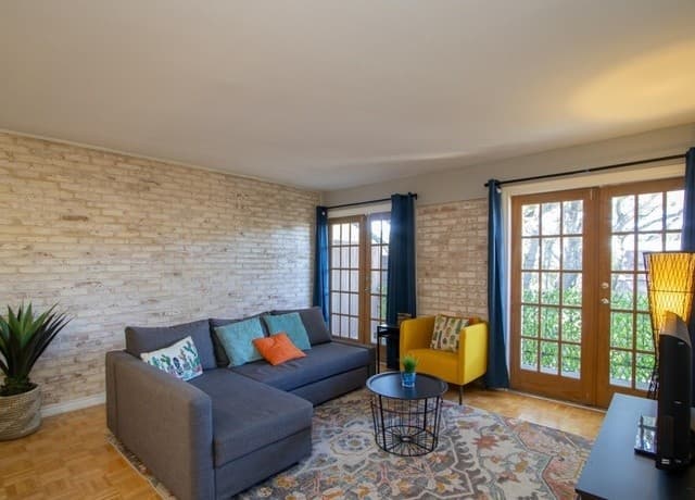 rental at 8030  Broadway Unit 202C in San Antonio, TX — photo 1