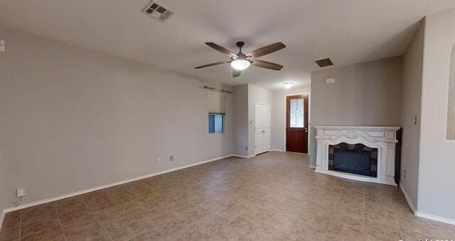 rental at 2915  Thunder Gulch in San Antonio, TX — photo 3