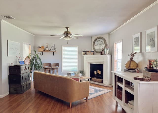 rental at 16918  Mount Everest St in San Antonio, TX — photo 2