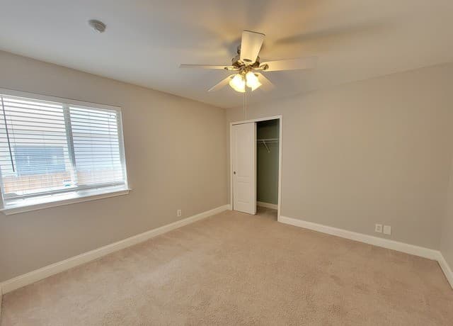rental at 815  Bobcat Crk in San Antonio, TX — photo 5