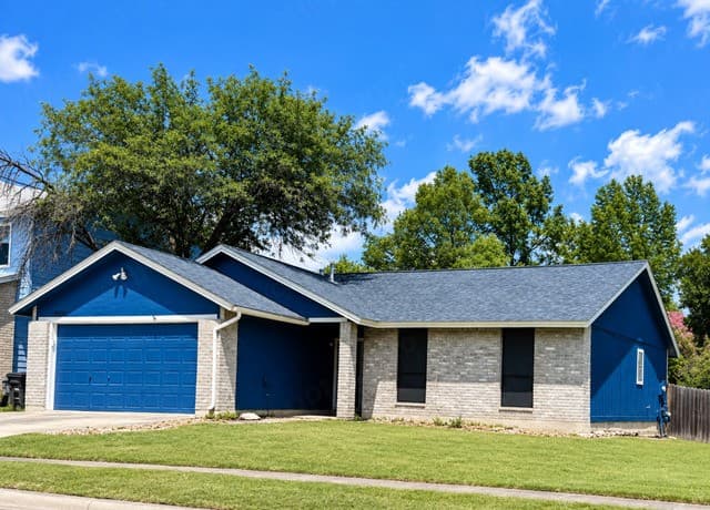 rental at 5530  Sunup Dr in San Antonio, TX — photo 2