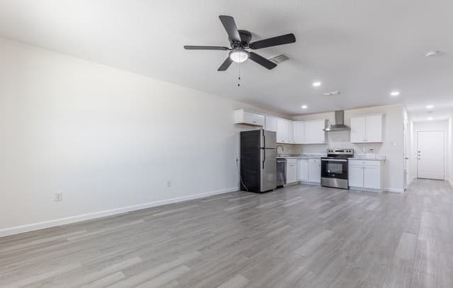rental at 1012  County Road 4516 in Castroville, TX — photo 4