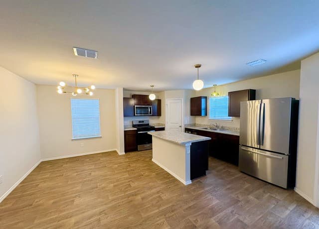 rental at 8518  Brisk Water in San Antonio, TX — photo 2