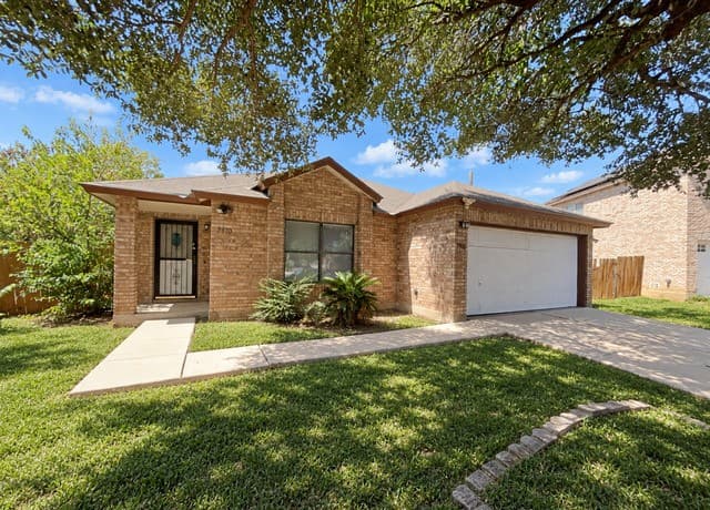 rental at 7910  Crystal Point in San Antonio, TX — photo 1