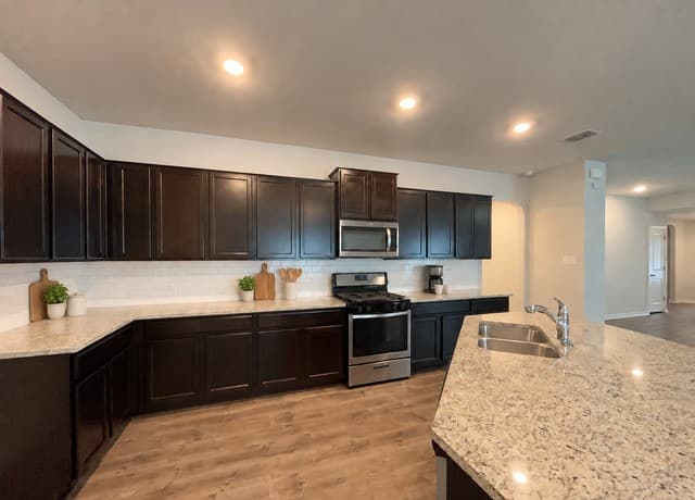 rental at 13611  Mendes Knoll in San Antonio, TX — photo 4