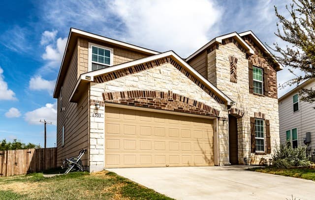 rental at 6503  Port Elizabeth in Converse, TX — photo 1