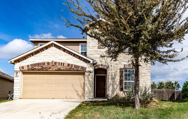 rental at 6503  Port Elizabeth in Converse, TX — photo 3