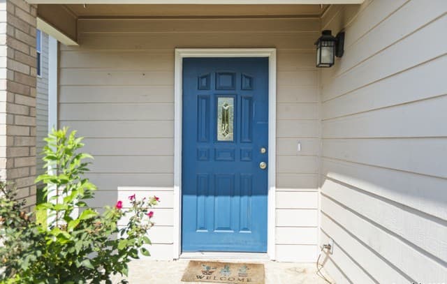 rental at 335  Cedron Chase in San Antonio, TX — photo 3