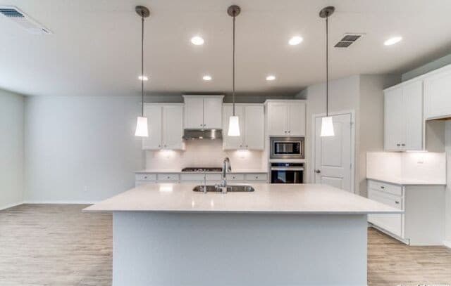 rental at 332  Aberdeen in Boerne, TX — photo 5