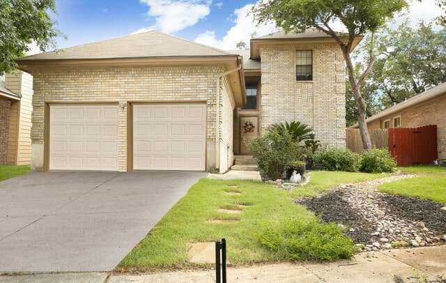 rental at 3111  Morning Crk in San Antonio, TX — photo 1