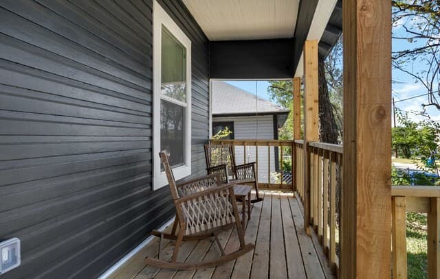 rental at 208  Coleman St in San Antonio, TX — photo 4