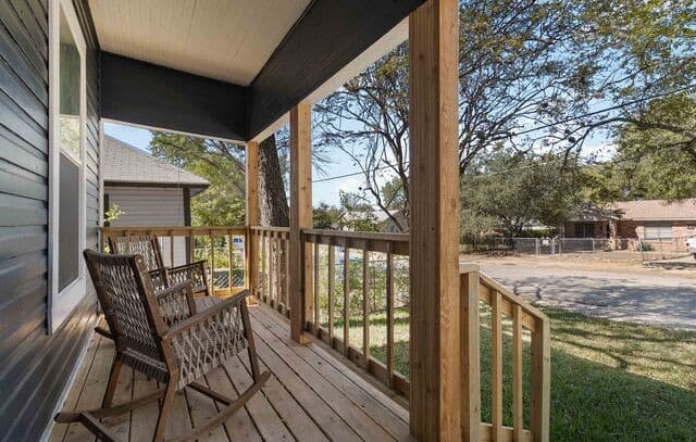 rental at 208  Coleman St in San Antonio, TX — photo 5