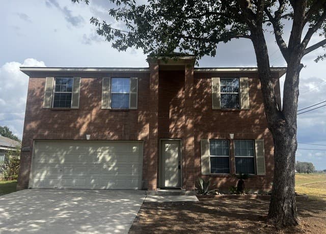 rental at 16502  Clydesdale Run in Selma, TX — photo 1