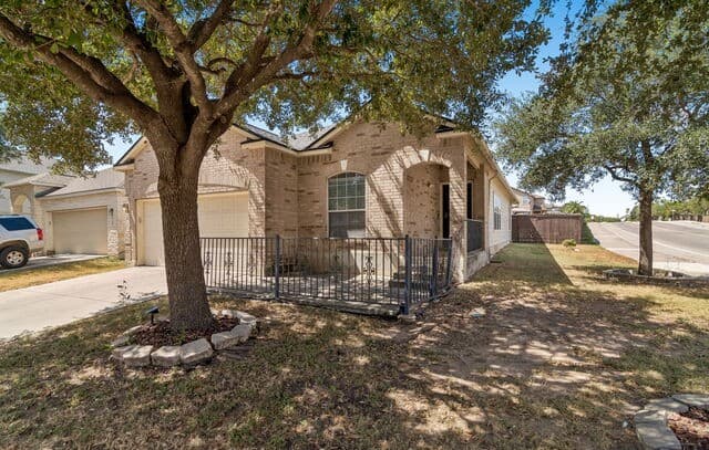 rental at 8103  Puente in San Antonio, TX — photo 2
