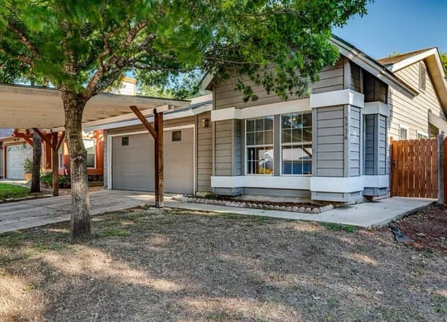 rental at 3936  Heritage Hill in San Antonio, TX — photo 1