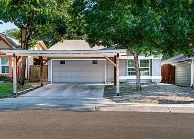 rental at 3936  Heritage Hill in San Antonio, TX — photo 5