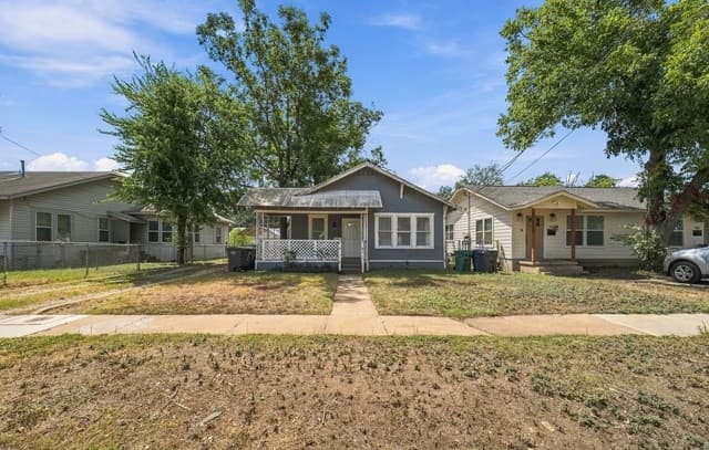 rental at 1114  Gibbs in San Antonio, TX — photo 1