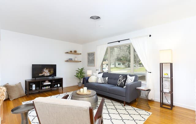 rental at 2806  Belvoir Dr in San Antonio, TX — photo 2
