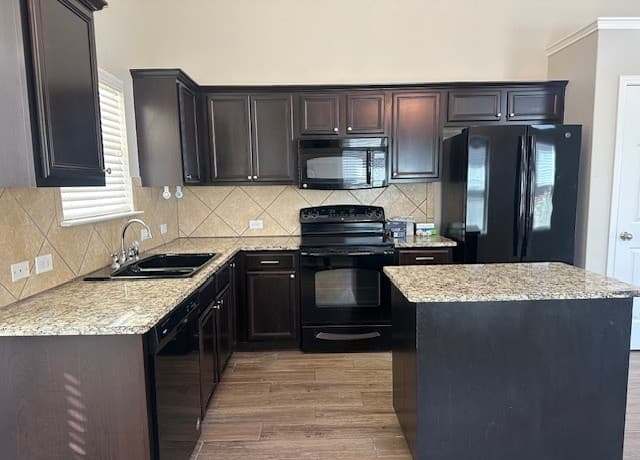 rental at 2420  Dimmitt Dr in New Braunfels, TX — photo 4