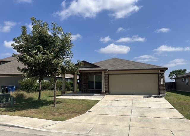 rental at 2273 Lighthouse Dr in New Braunfels TX