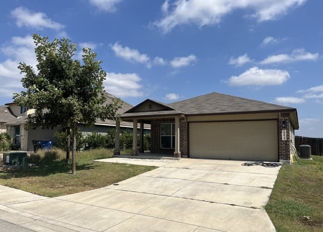 rental at 2273  Lighthouse Dr in New Braunfels, TX — photo 2